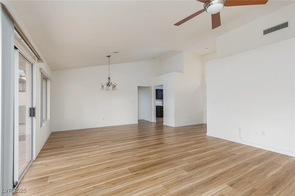 9533 Yucca Blossom, Las Vegas, NV 89134