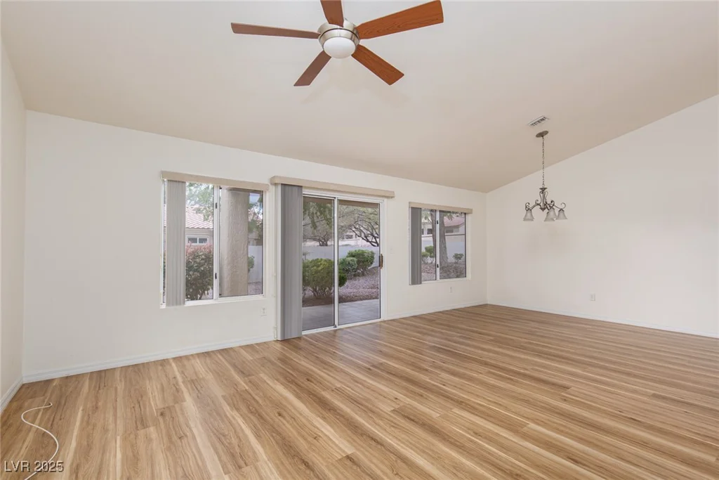 9533 Yucca Blossom, Las Vegas, NV 89134