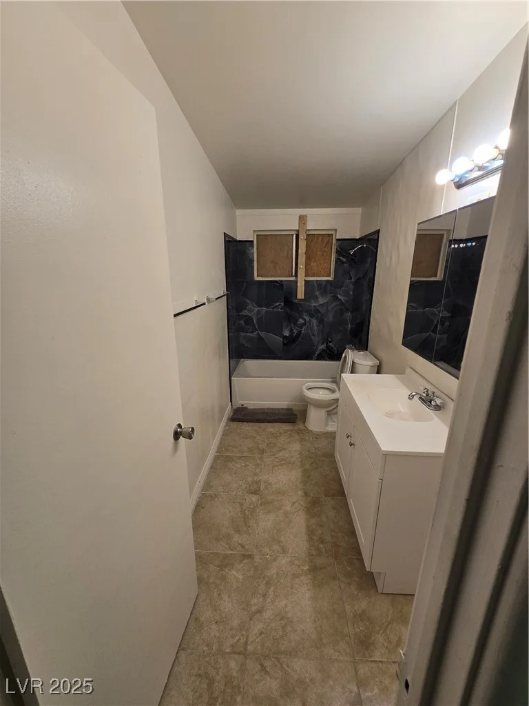 3035 La Canada, Las Vegas, NV 89169