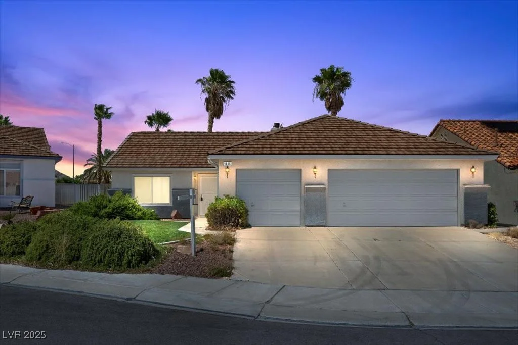 9616 Glengarry, Las Vegas, NV 89129