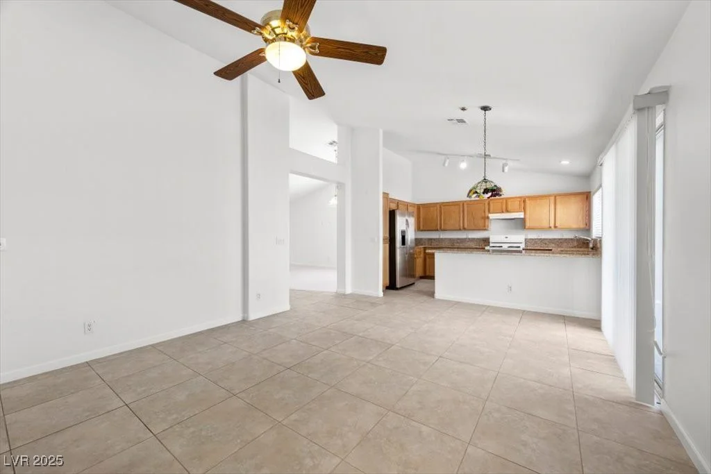 9616 Glengarry, Las Vegas, NV 89129