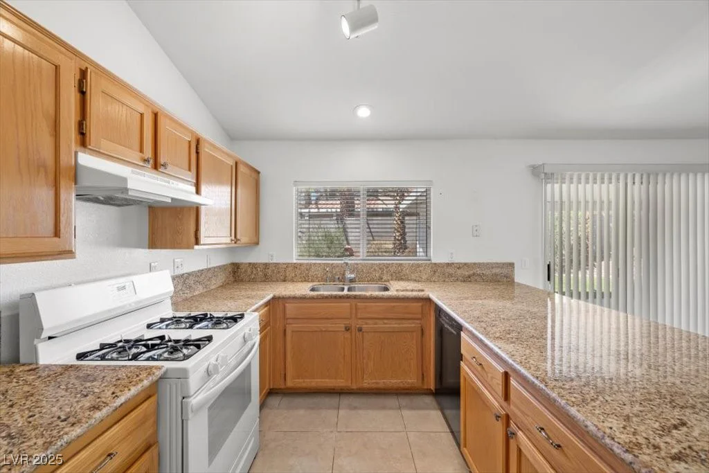 9616 Glengarry, Las Vegas, NV 89129