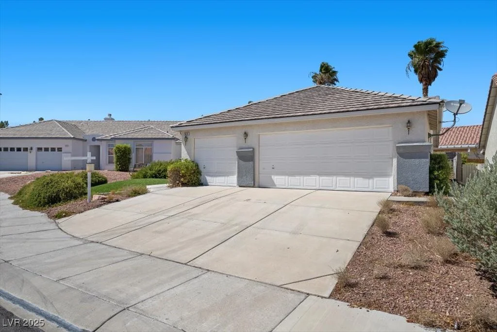 9616 Glengarry, Las Vegas, NV 89129