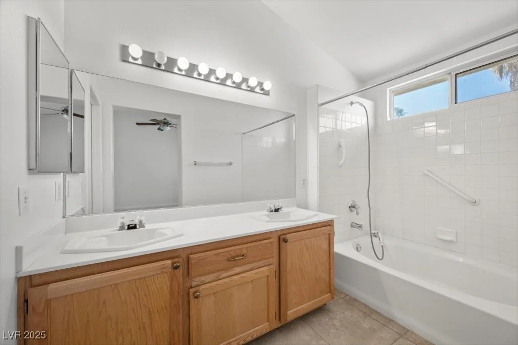 9616 Glengarry, Las Vegas, NV 89129