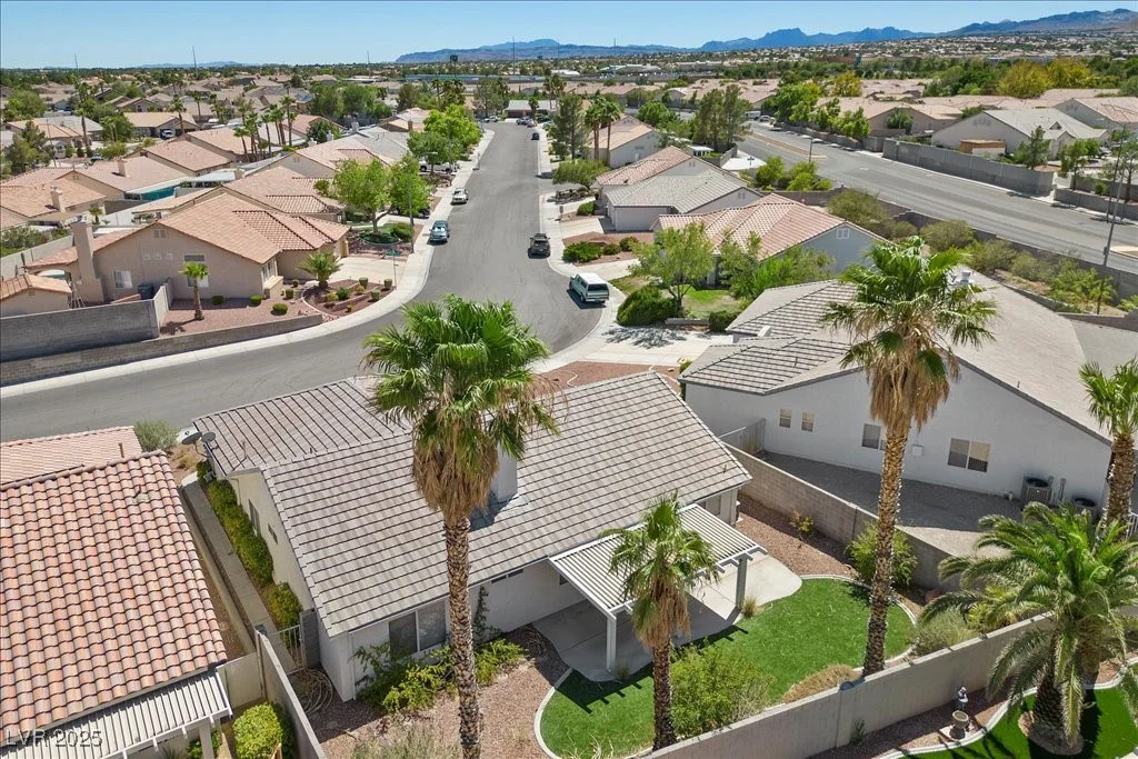 9616 Glengarry, Las Vegas, NV 89129