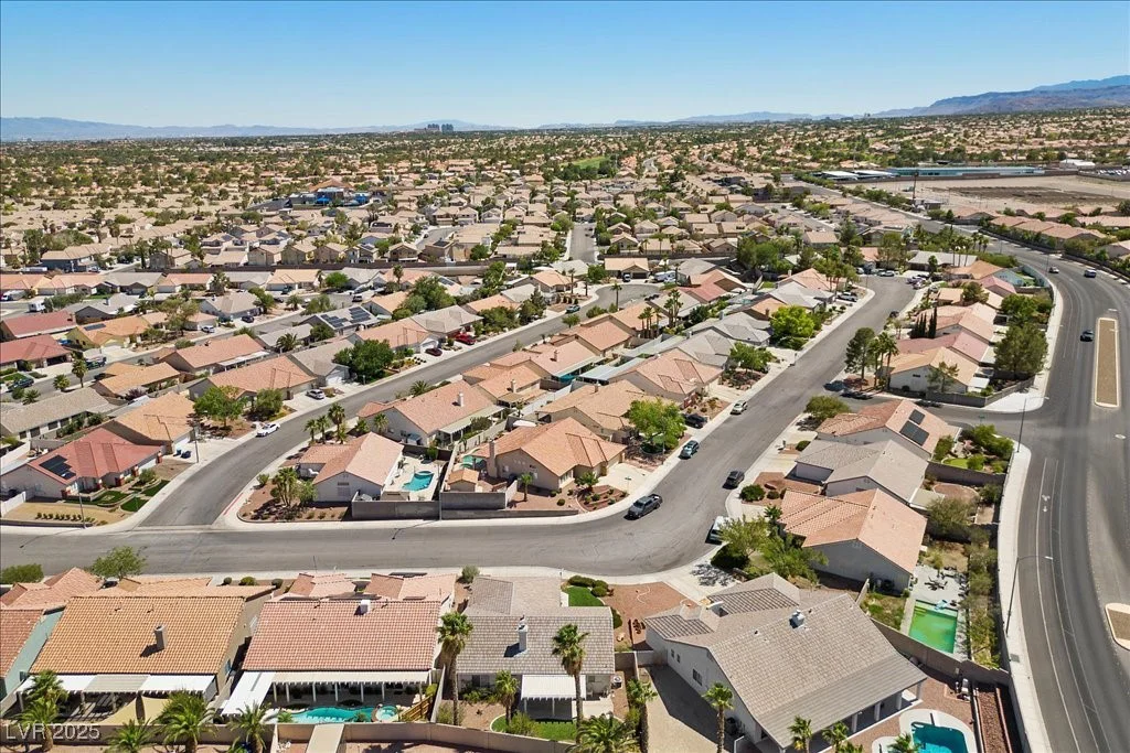 9616 Glengarry, Las Vegas, NV 89129