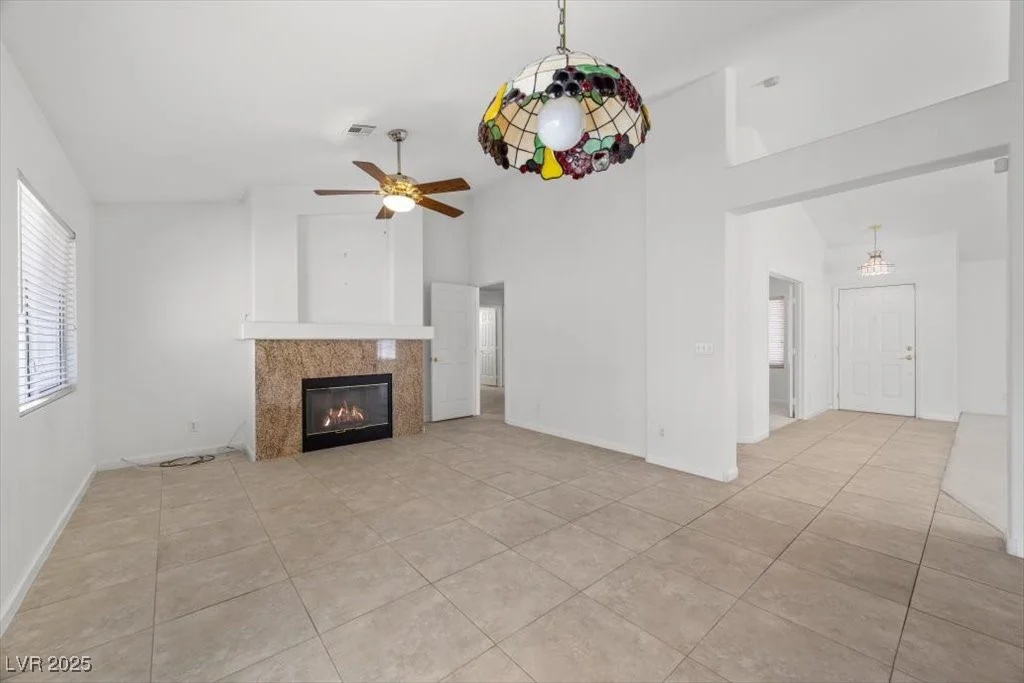 9616 Glengarry, Las Vegas, NV 89129