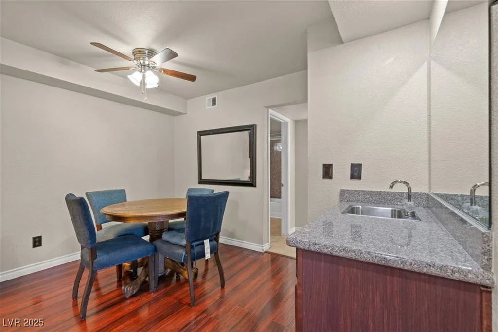 2451 Rainbow, Las Vegas, NV 89108