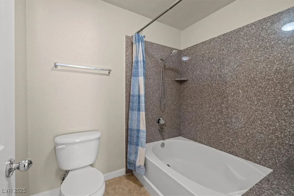 2451 Rainbow, Las Vegas, NV 89108