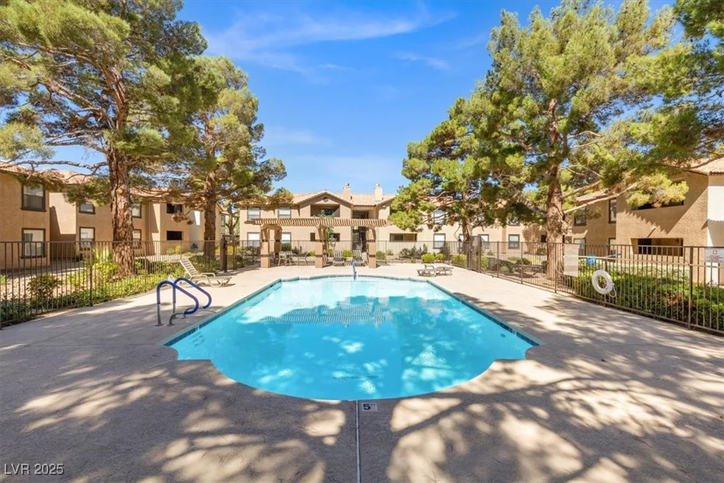 2451 Rainbow, Las Vegas, NV 89108