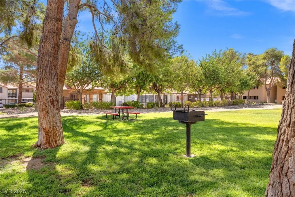 2451 Rainbow, Las Vegas, NV 89108