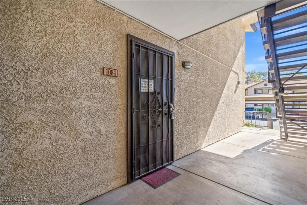 2451 Rainbow, Las Vegas, NV 89108
