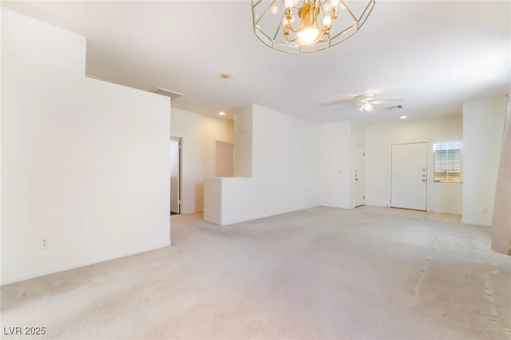 8926 Rochelle, Las Vegas, NV 89147