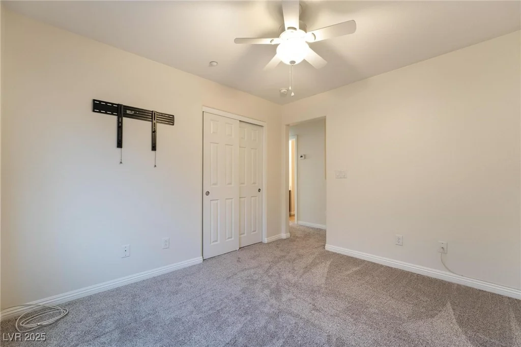 10123 Aspen Rose, Las Vegas, NV 89183