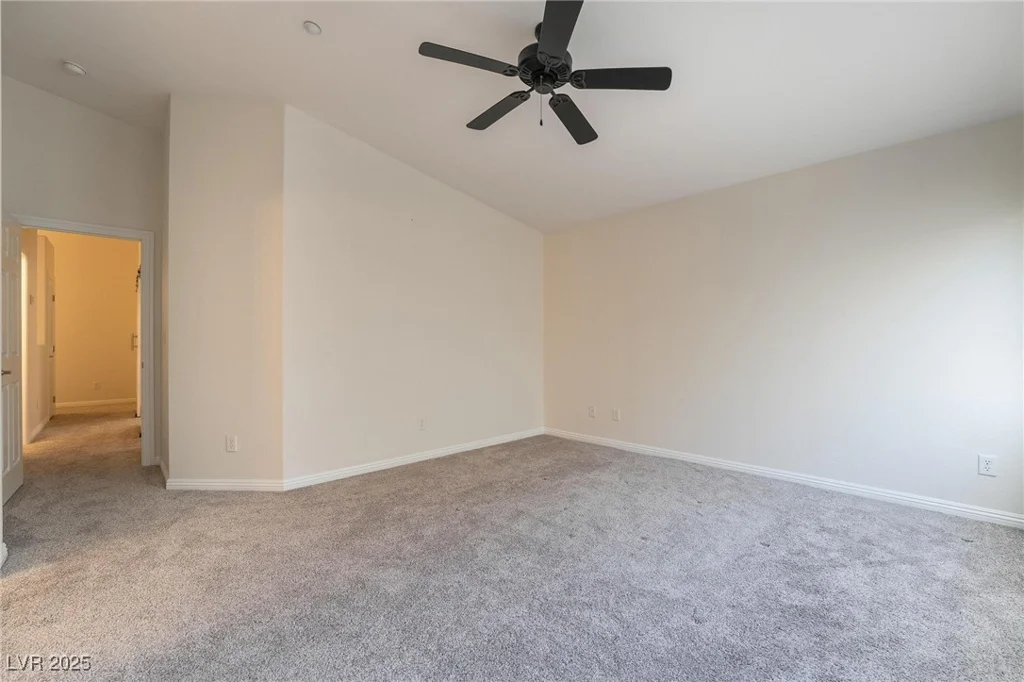 10123 Aspen Rose, Las Vegas, NV 89183