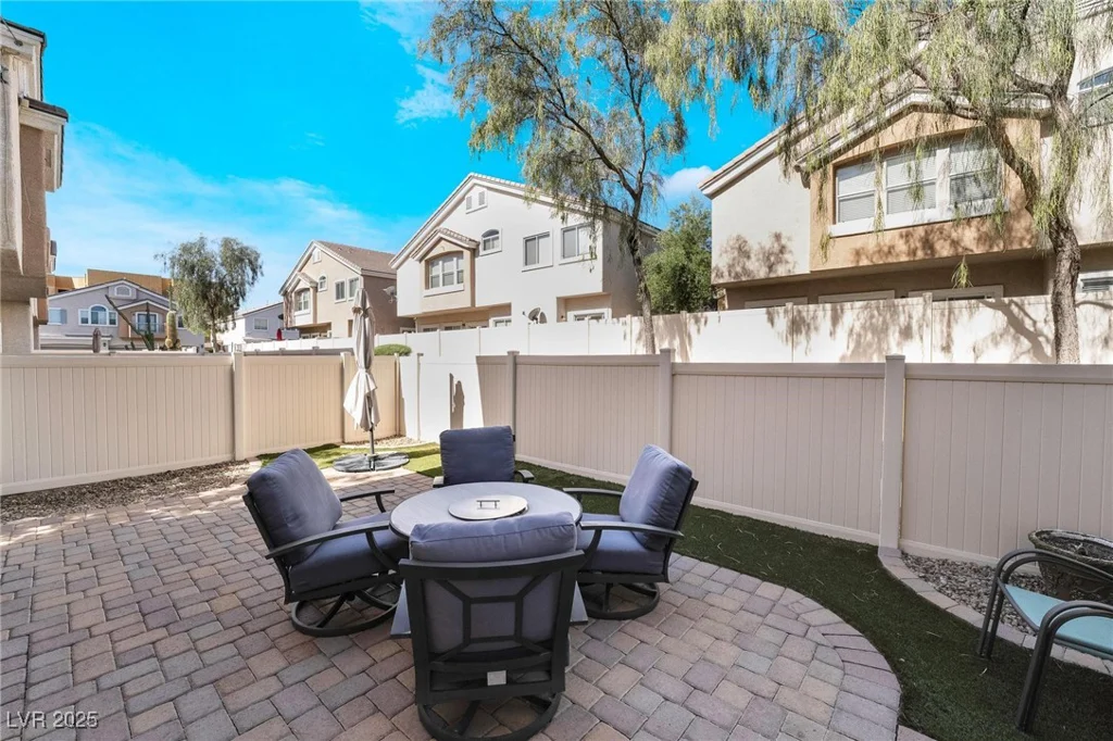 10123 Aspen Rose, Las Vegas, NV 89183