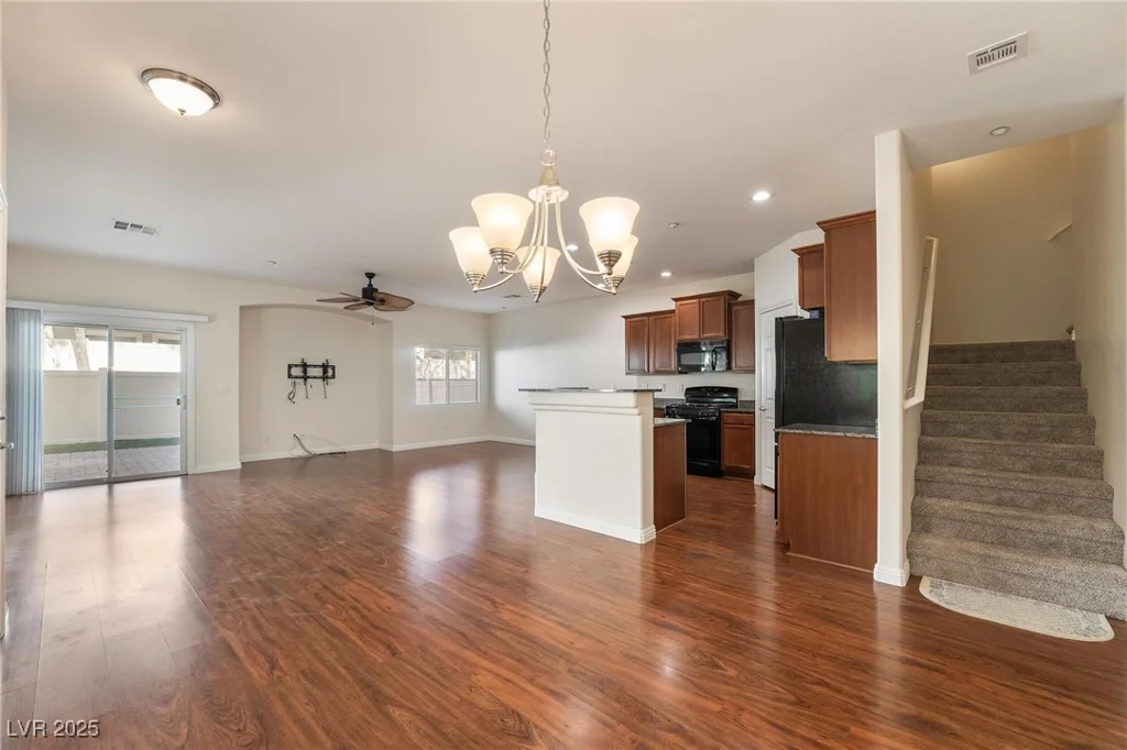 10123 Aspen Rose, Las Vegas, NV 89183