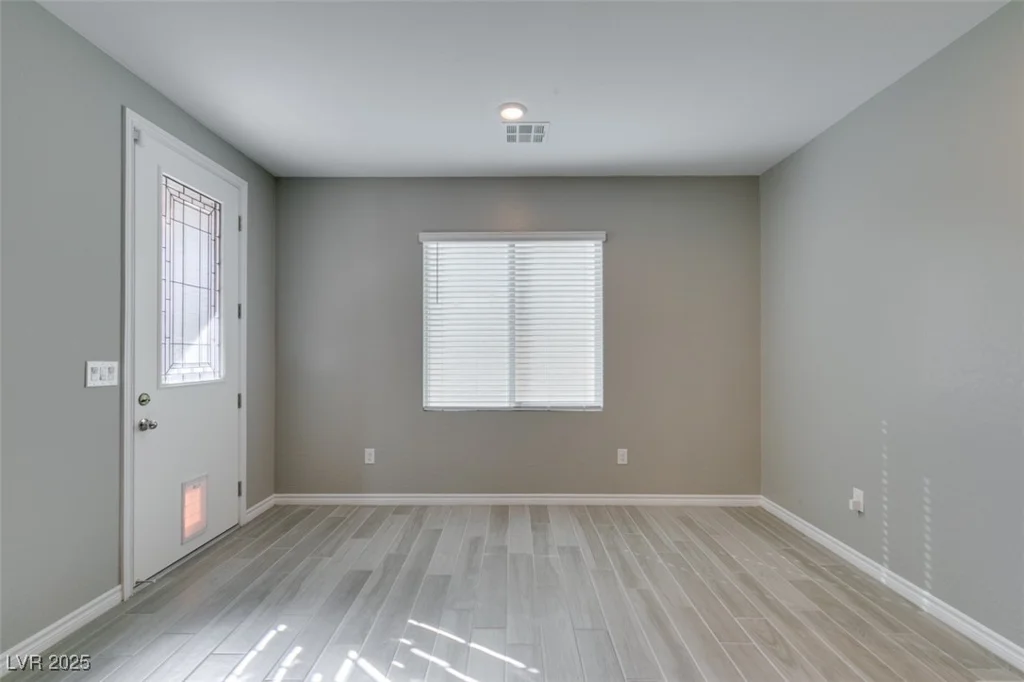 9239 Albus Hills, Las Vegas, NV 89143