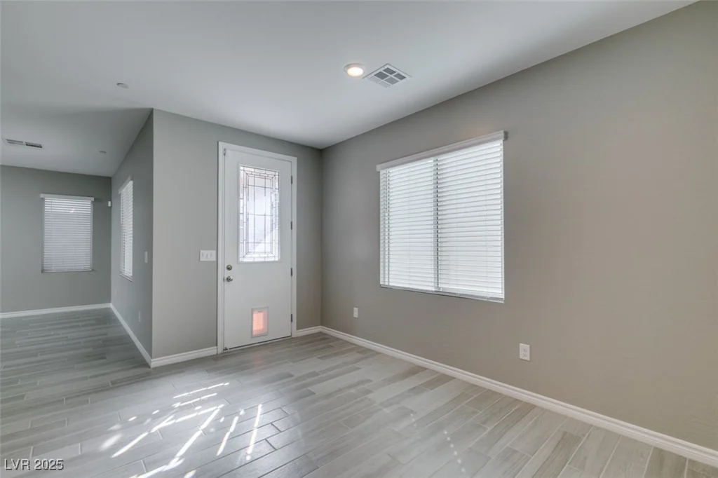 9239 Albus Hills, Las Vegas, NV 89143