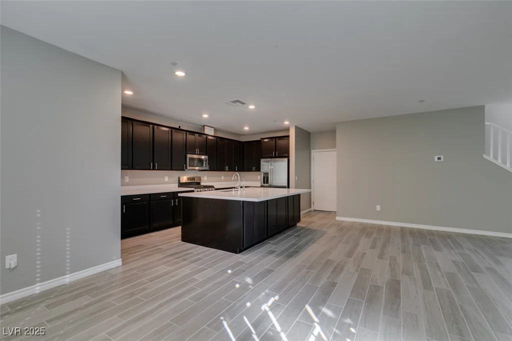 9239 Albus Hills, Las Vegas, NV 89143