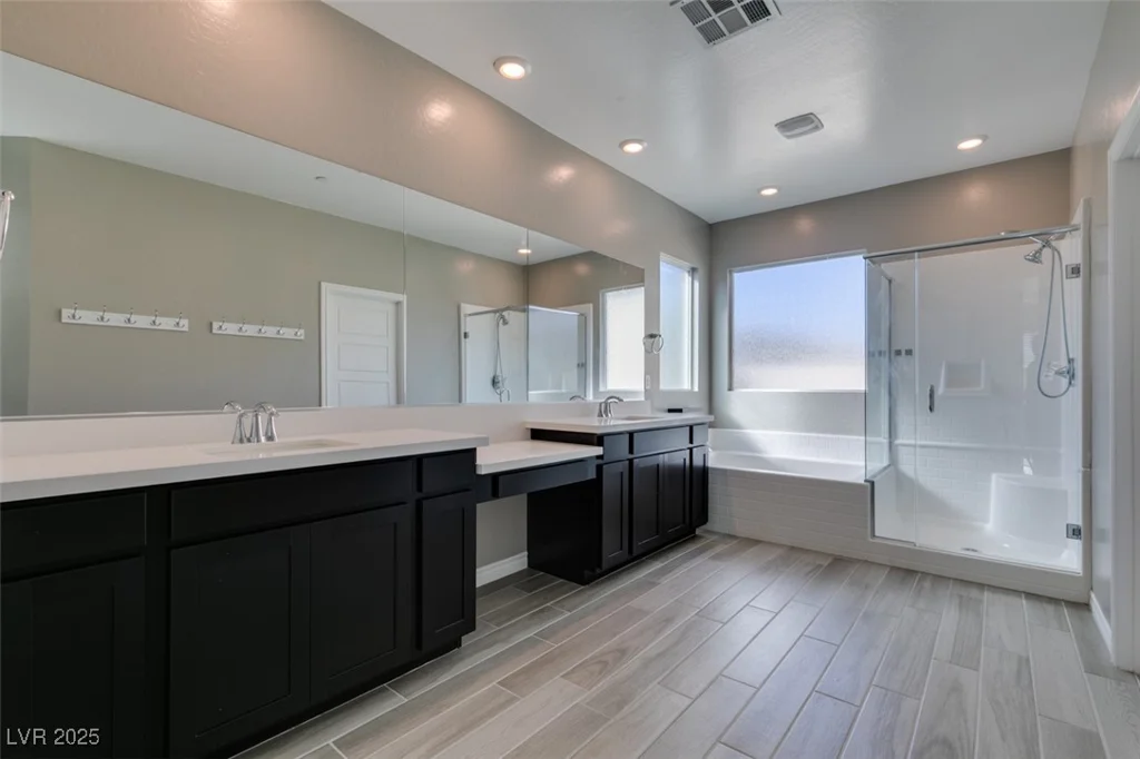 9239 Albus Hills, Las Vegas, NV 89143