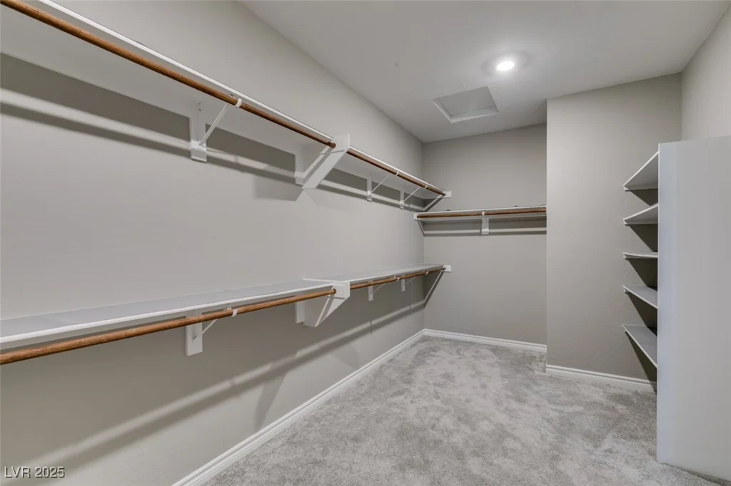 9239 Albus Hills, Las Vegas, NV 89143