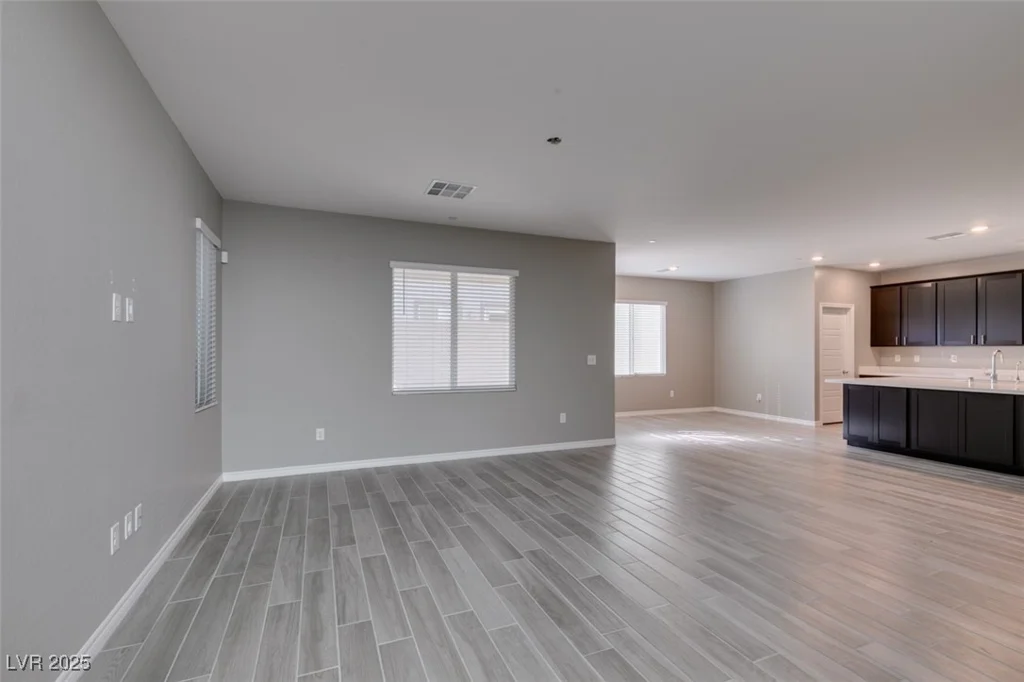 9239 Albus Hills, Las Vegas, NV 89143