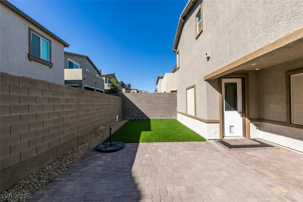 9239 Albus Hills, Las Vegas, NV 89143