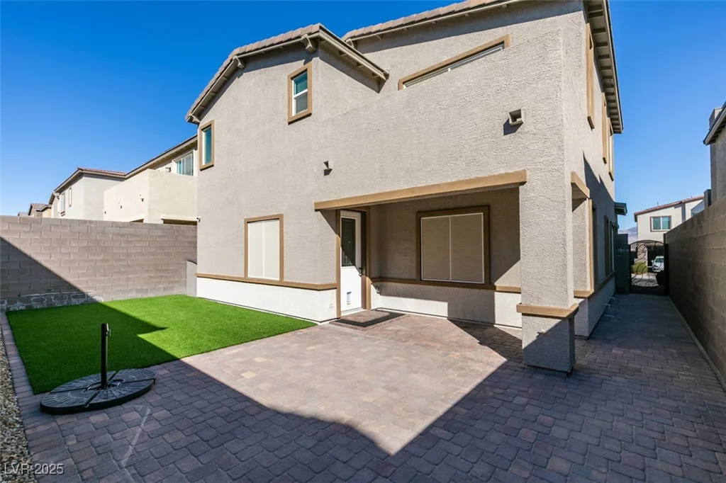 9239 Albus Hills, Las Vegas, NV 89143