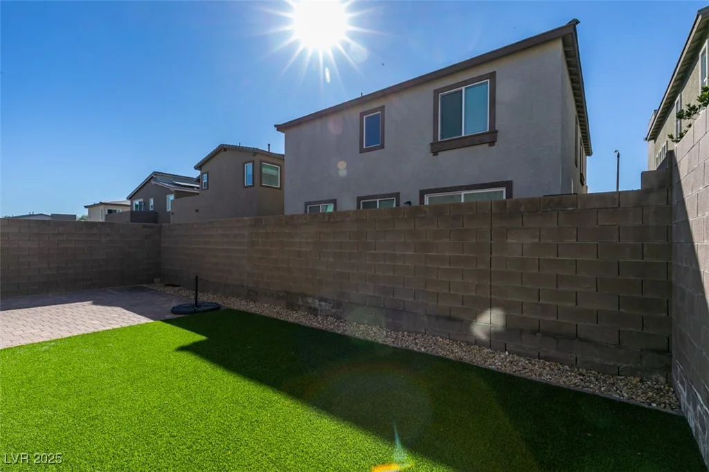 9239 Albus Hills, Las Vegas, NV 89143
