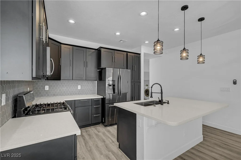 1282 Sloan, Las Vegas, NV 89110