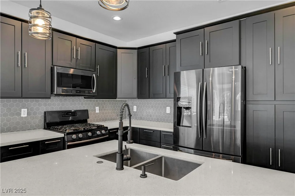 1282 Sloan, Las Vegas, NV 89110