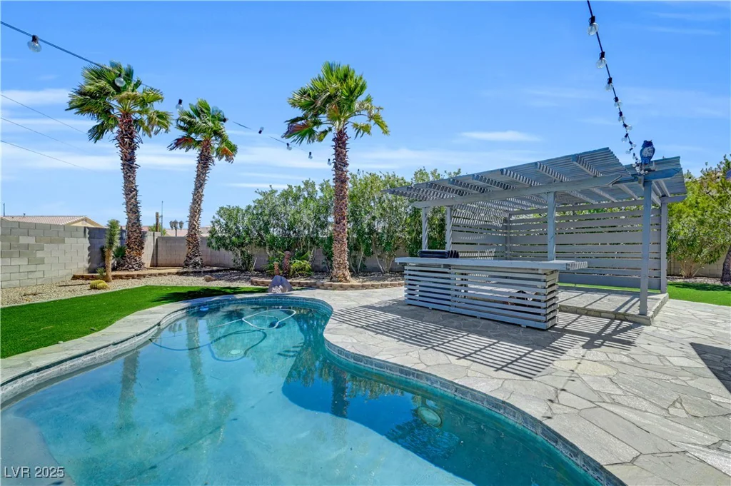 1282 Sloan, Las Vegas, NV 89110