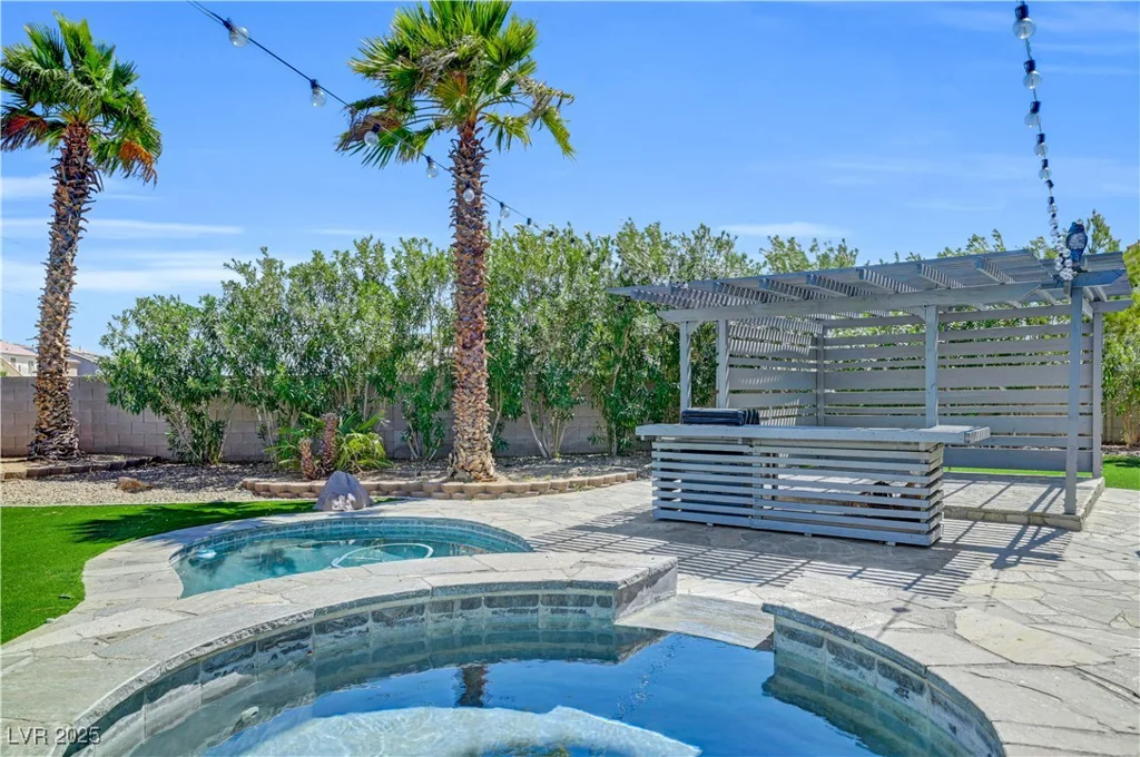 1282 Sloan, Las Vegas, NV 89110