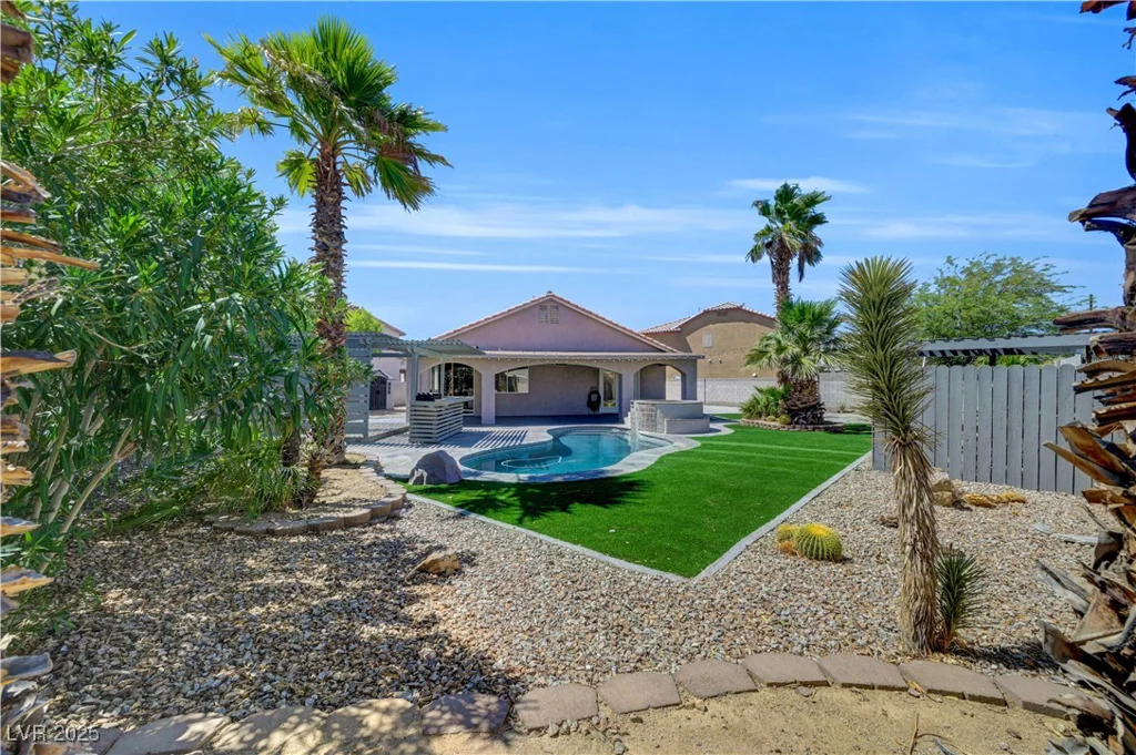 1282 Sloan, Las Vegas, NV 89110
