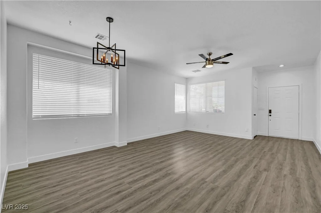 1282 Sloan, Las Vegas, NV 89110