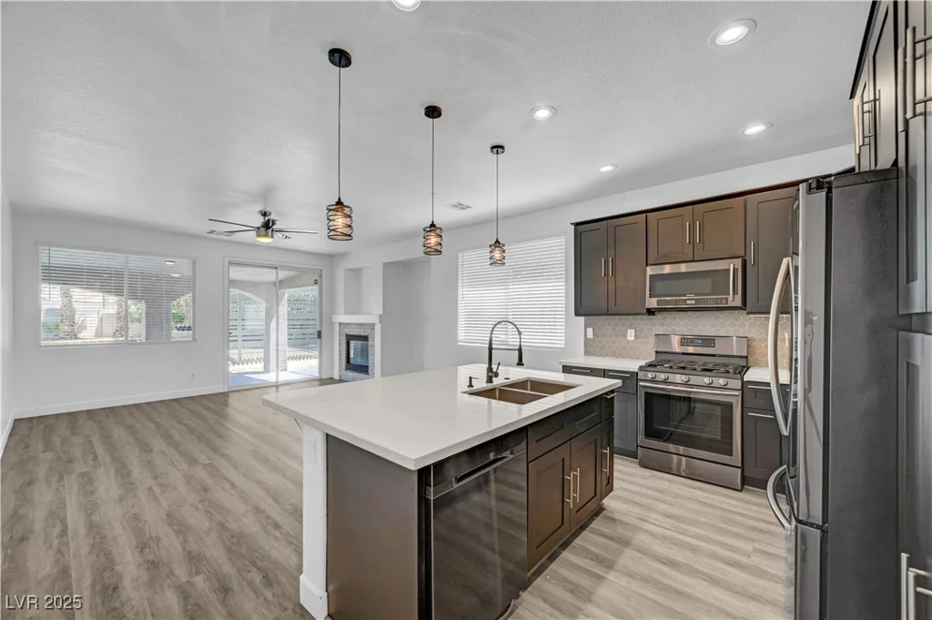 1282 Sloan, Las Vegas, NV 89110