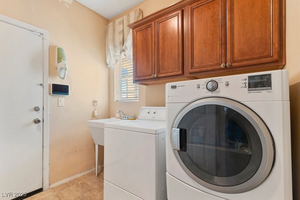 6243 Black Mane, North Las Vegas, NV 89081