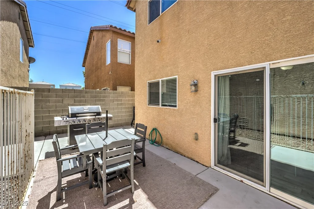 421 Dairy Creek, Las Vegas, NV 89183