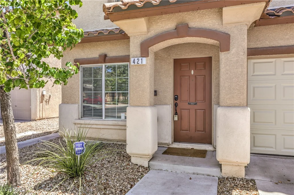 421 Dairy Creek, Las Vegas, NV 89183