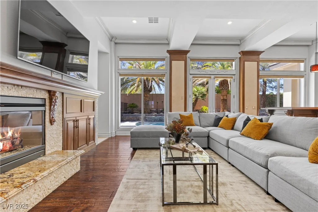 2231 Jamaica, Las Vegas, NV 89117