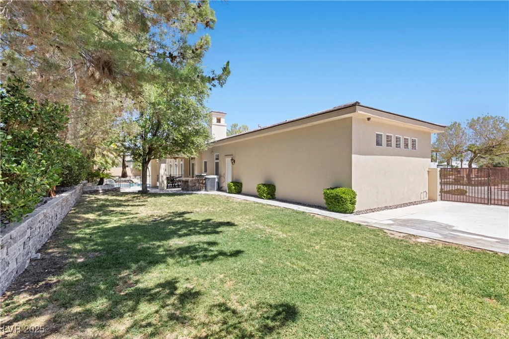 2231 Jamaica, Las Vegas, NV 89117