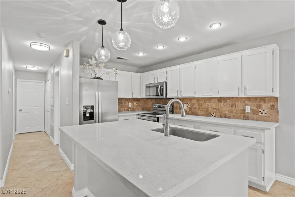 742 Nectarine, Henderson, NV 89014