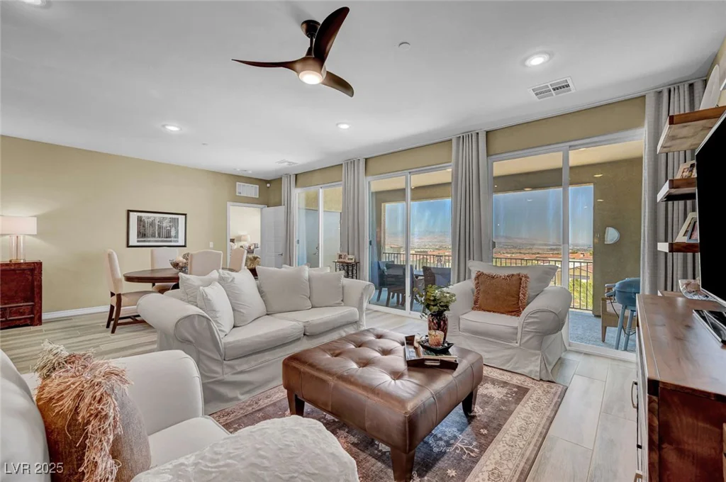 2555 Hampton, Henderson, NV 89052