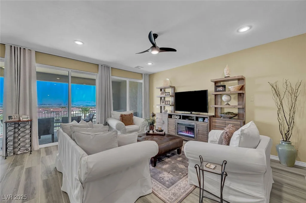 2555 Hampton, Henderson, NV 89052