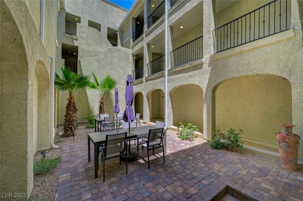 2555 Hampton, Henderson, NV 89052