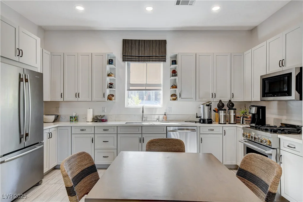 2555 Hampton, Henderson, NV 89052
