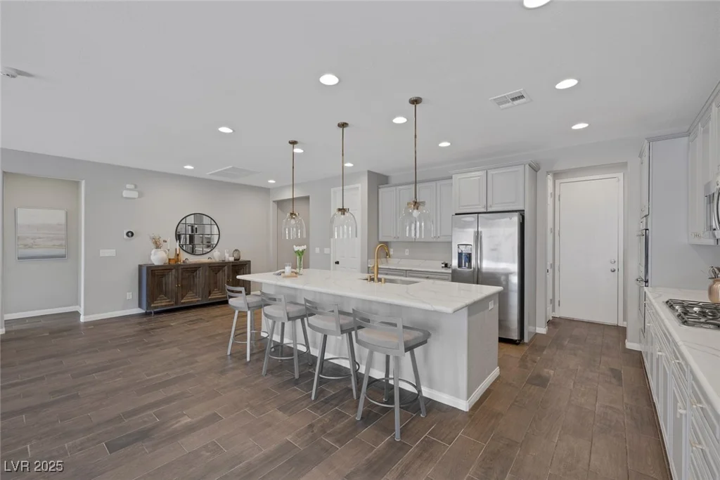 7111 Stanley Frederick, Las Vegas, NV 89166