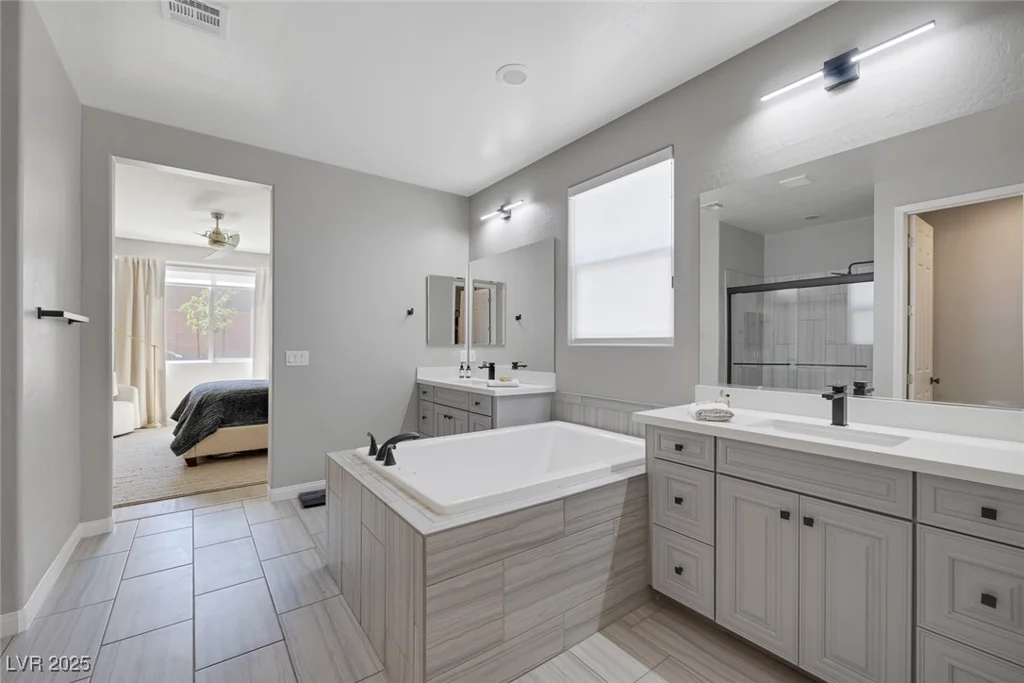 7111 Stanley Frederick, Las Vegas, NV 89166