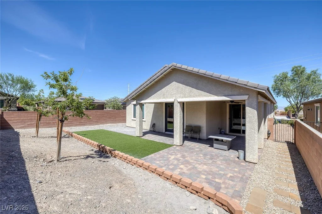 7111 Stanley Frederick, Las Vegas, NV 89166